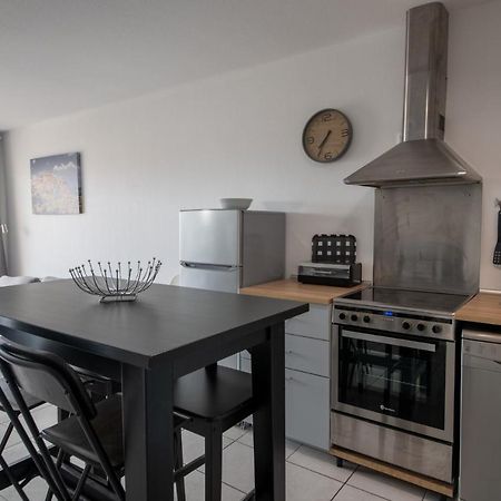 Appt De Charme Avec Grand Balcon Proche Avignon Wifi Gratuit Daire Monteux Dış mekan fotoğraf