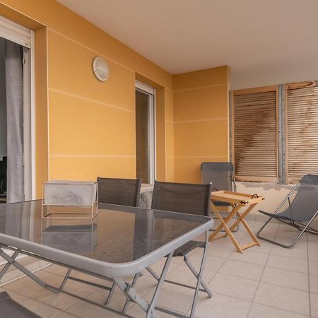 Appt De Charme Avec Grand Balcon Proche Avignon Wifi Gratuit Daire Monteux Dış mekan fotoğraf